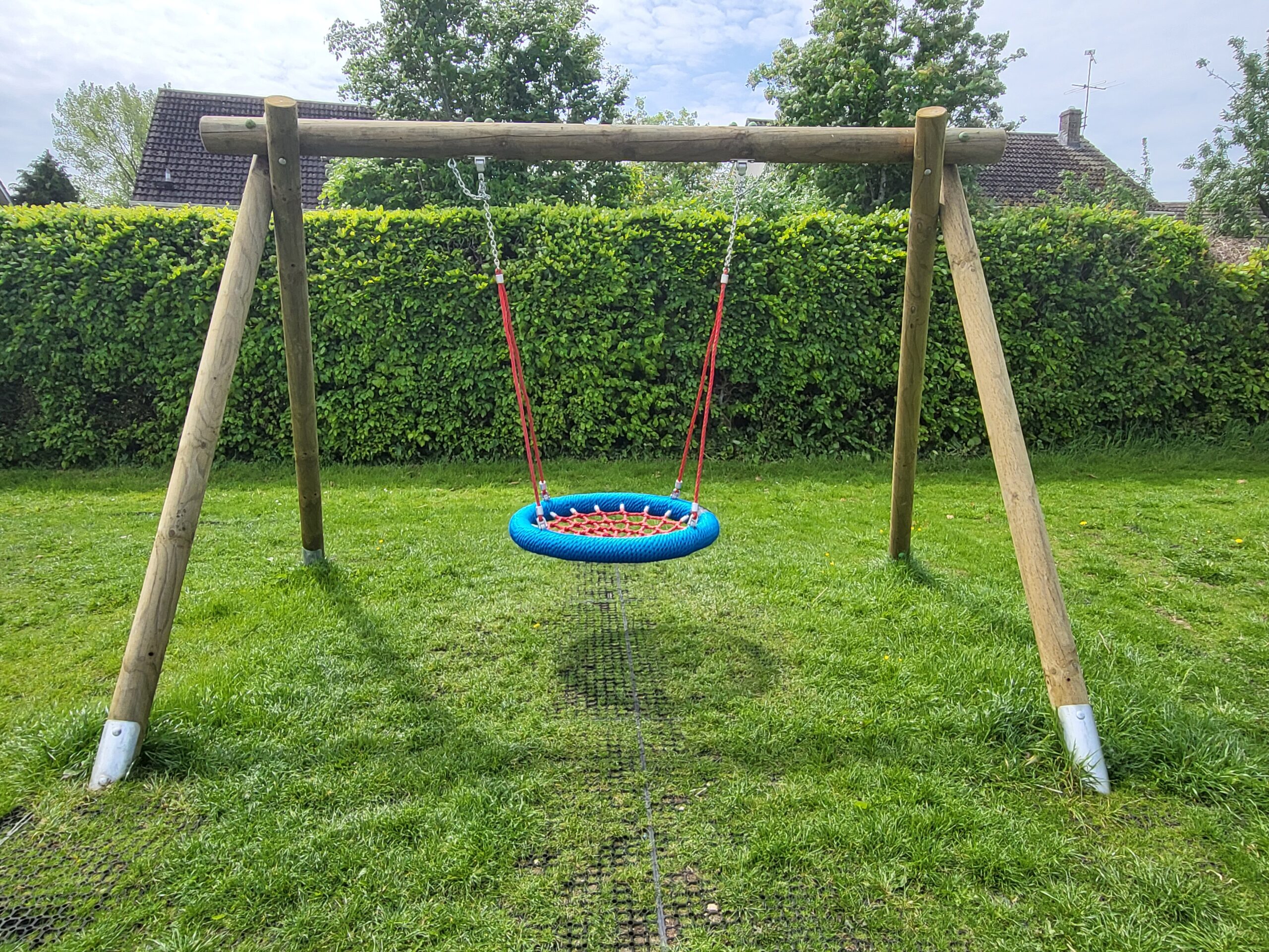 20230522_122202 Basket Seat Swing with Steel Feet.