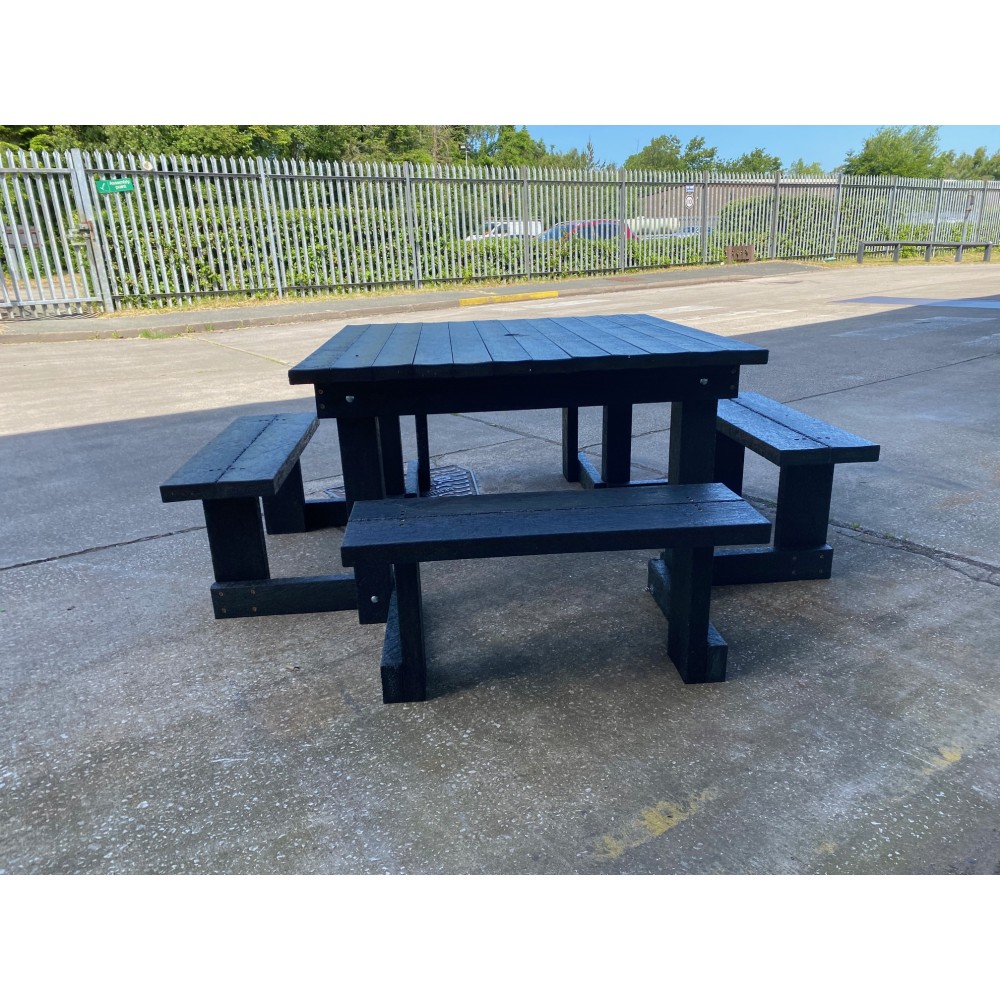 Compact8table Compact8table