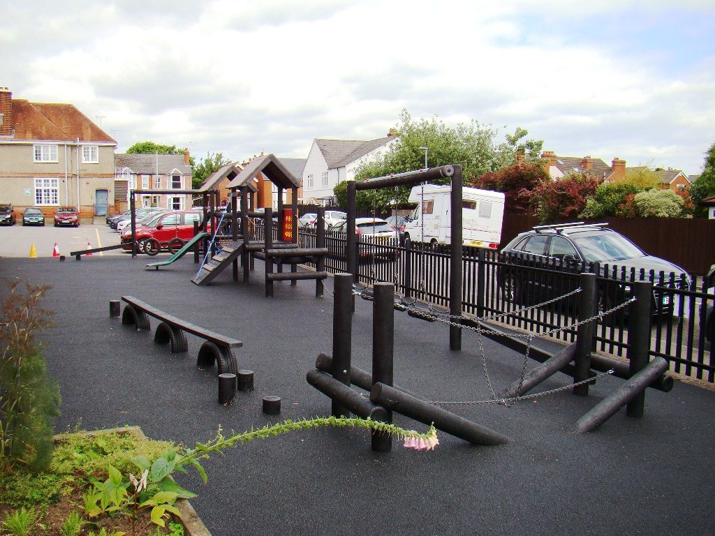 Twin House Activity Centre - recycled plastic - with Wetpour