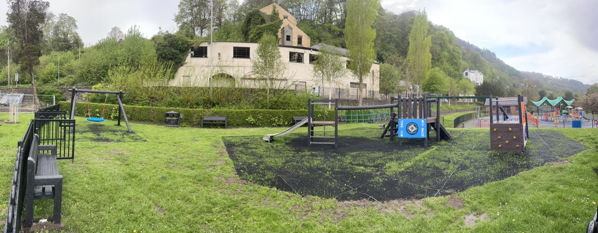 Playquest Community Playground Installation - LLANGOLLEN RIVERSIDE PARK - PlayQuest