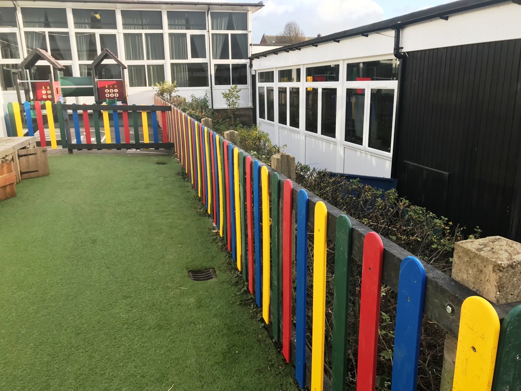 IMG_2127 Rainbow Pallisade Infill Plastic Fence