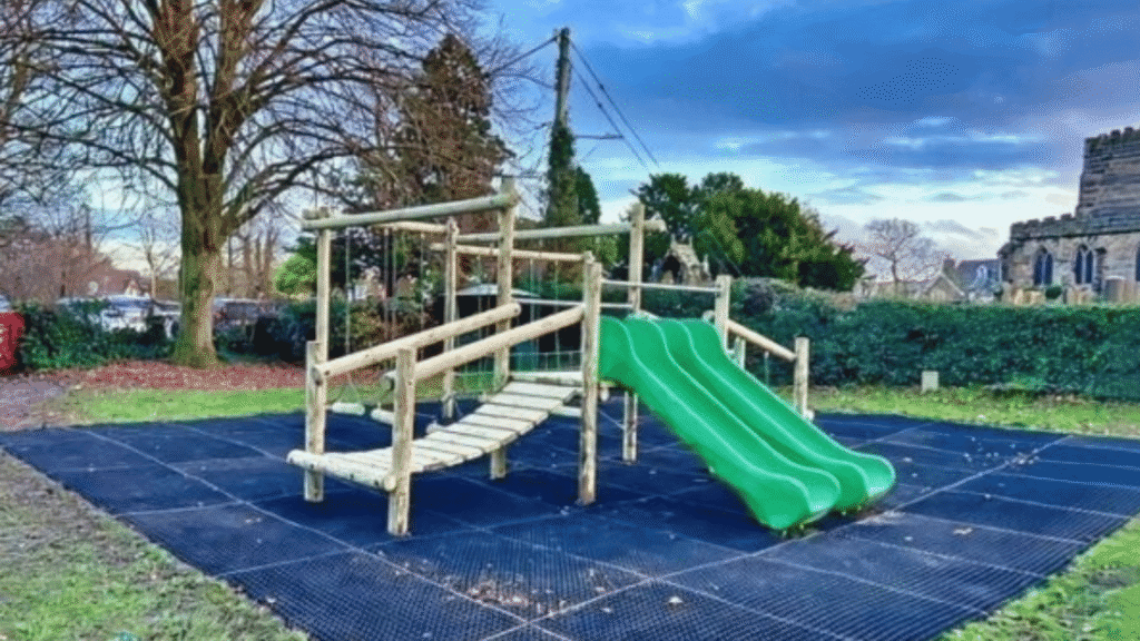 PlayQuest Egerton Arms