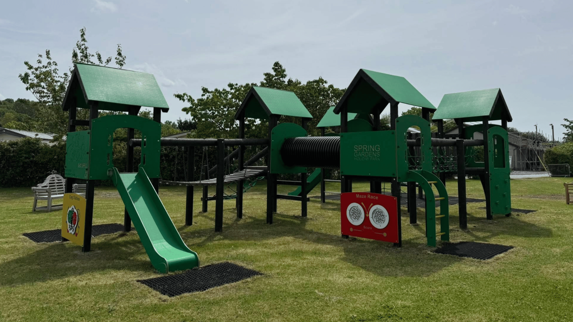 PlayQuest Spring Gardens Holiday Park St Asaph