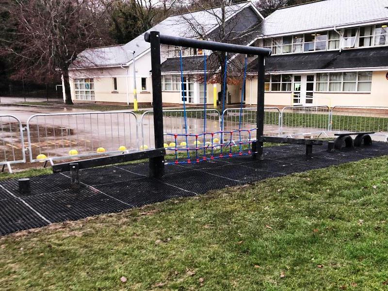 Traverse Net Traverse Net & Balance Beams - Recycled Plastic