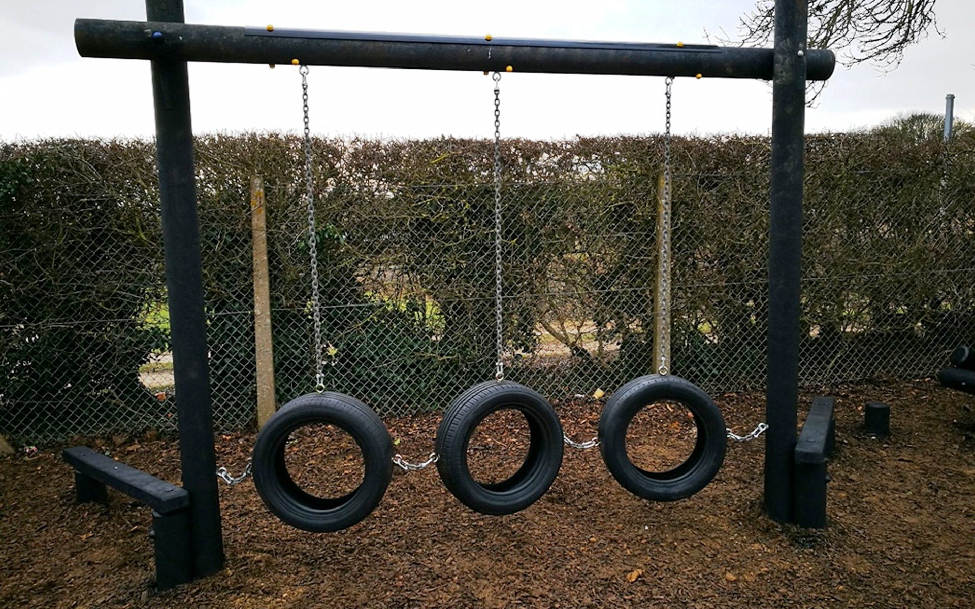 Tyre-Traverse-1 Tyre-Traverse